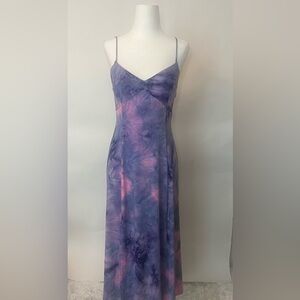 Purple and pink multicolor midi dress with small slit